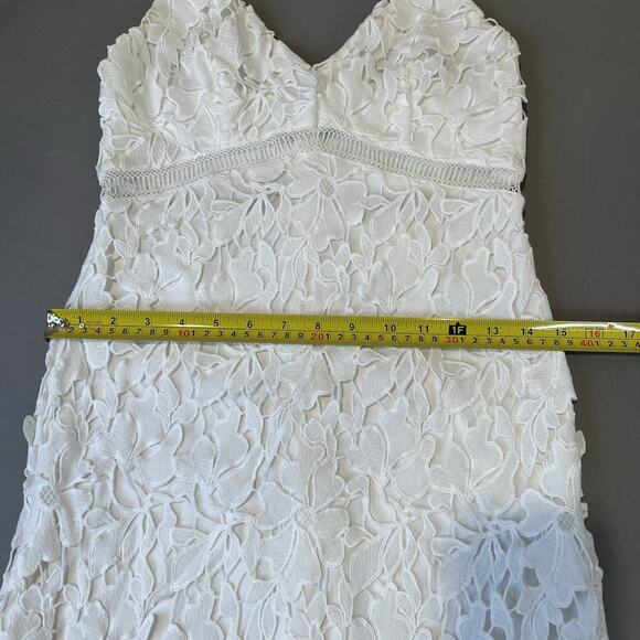 ASTR The Label V-Neck Sleeveless Bodycon White Lace Floral Dress Size small - Picture 10 of 14